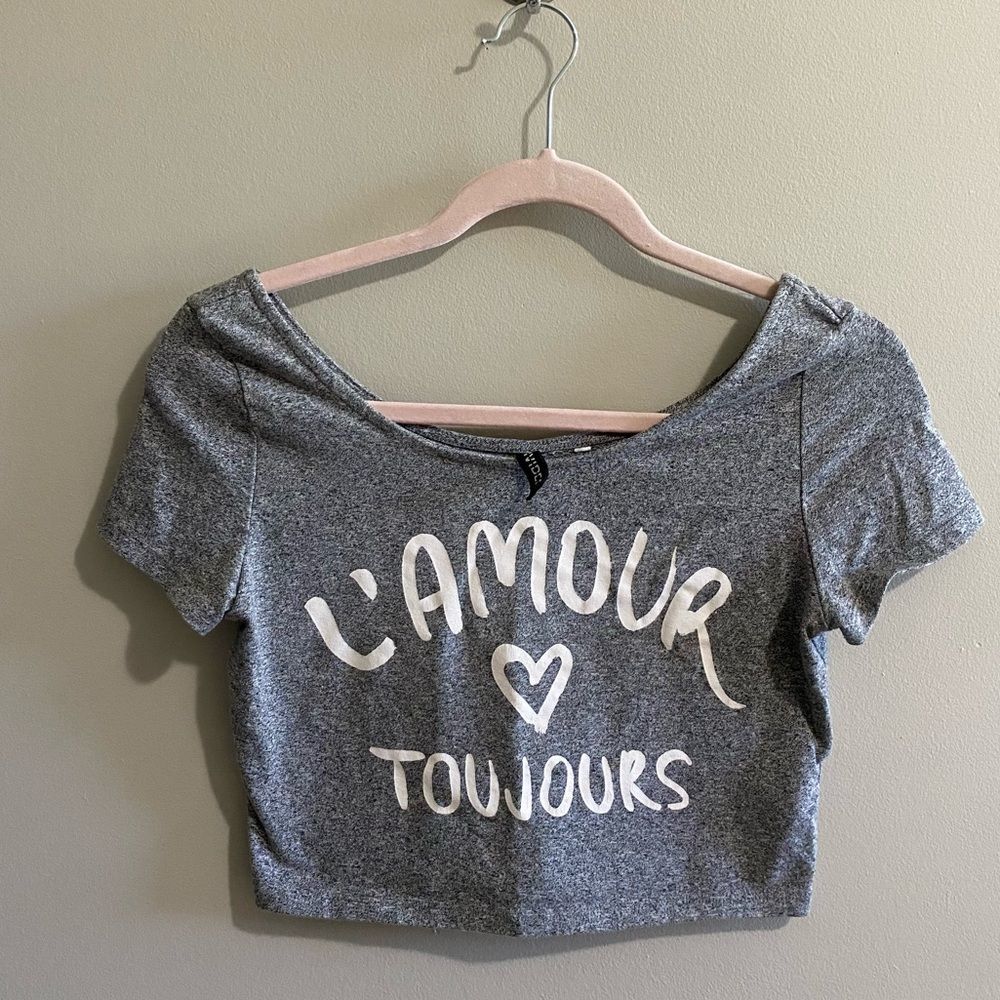 🔔 H&M Crop Top ($25 for 3 items)